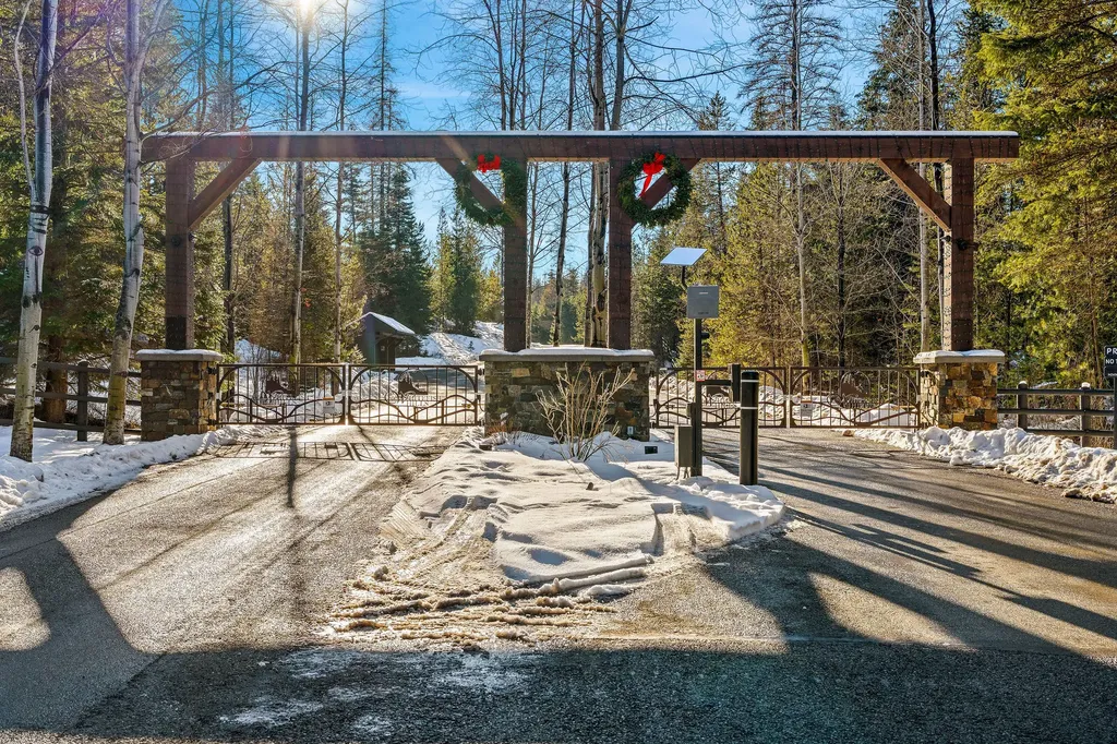 1673 Whitefish Hills Drive Whitefish MT 59937