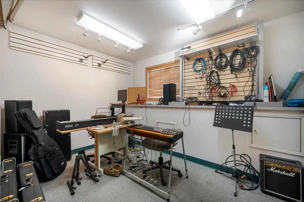 33 Lower Valley Road Kalispell MT 59901