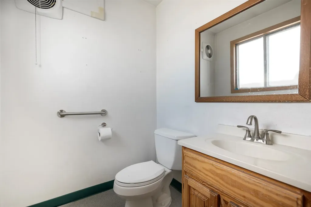 33 Lower Valley Road Kalispell MT 59901