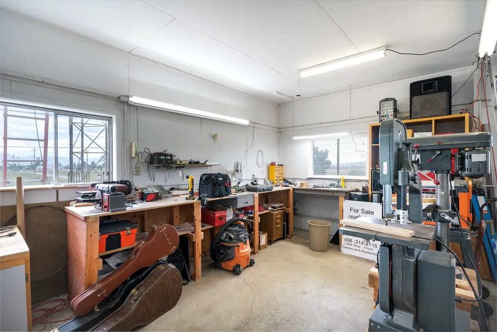 33 Lower Valley Road Kalispell MT 59901