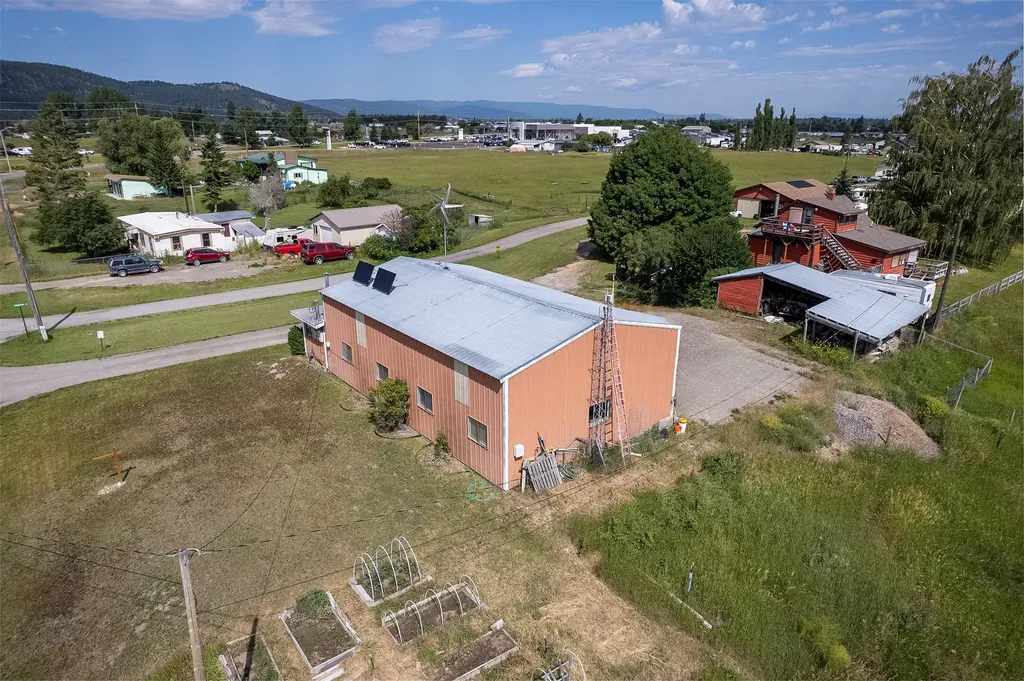33 Lower Valley Road Kalispell MT 59901