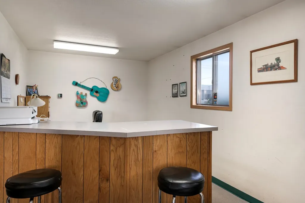 33 Lower Valley Road Kalispell MT 59901