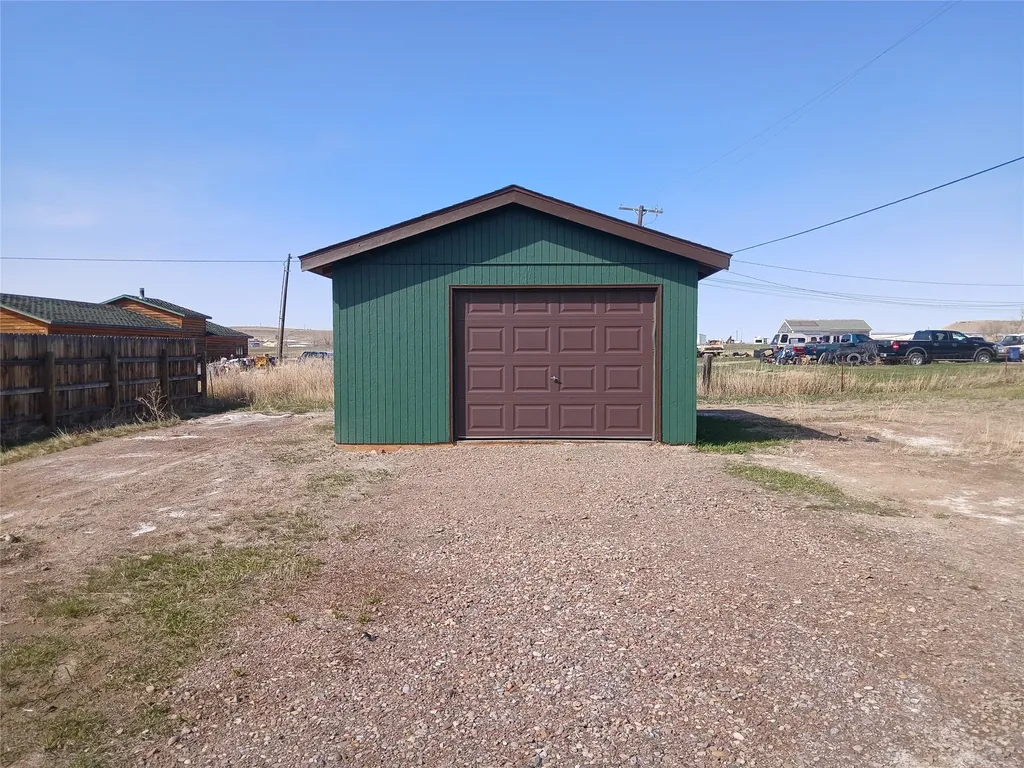 307 24th Street NW Great Falls MT 59404