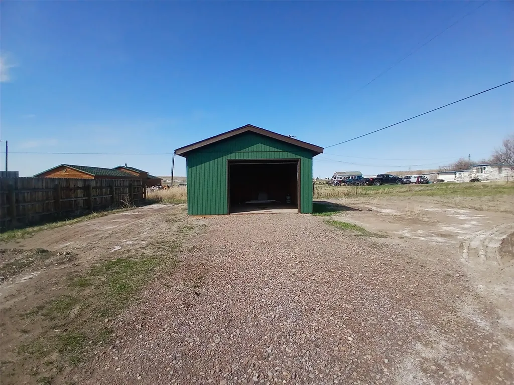 307 24th Street NW Great Falls MT 59404