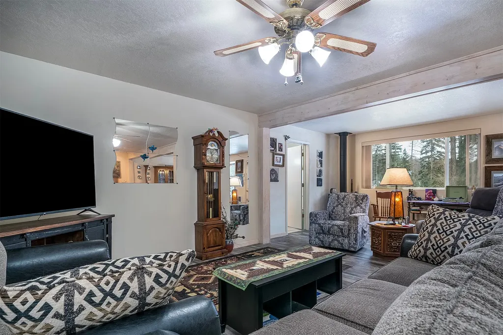 4891 & 4875 Us Highway 93 W Whitefish MT 59937