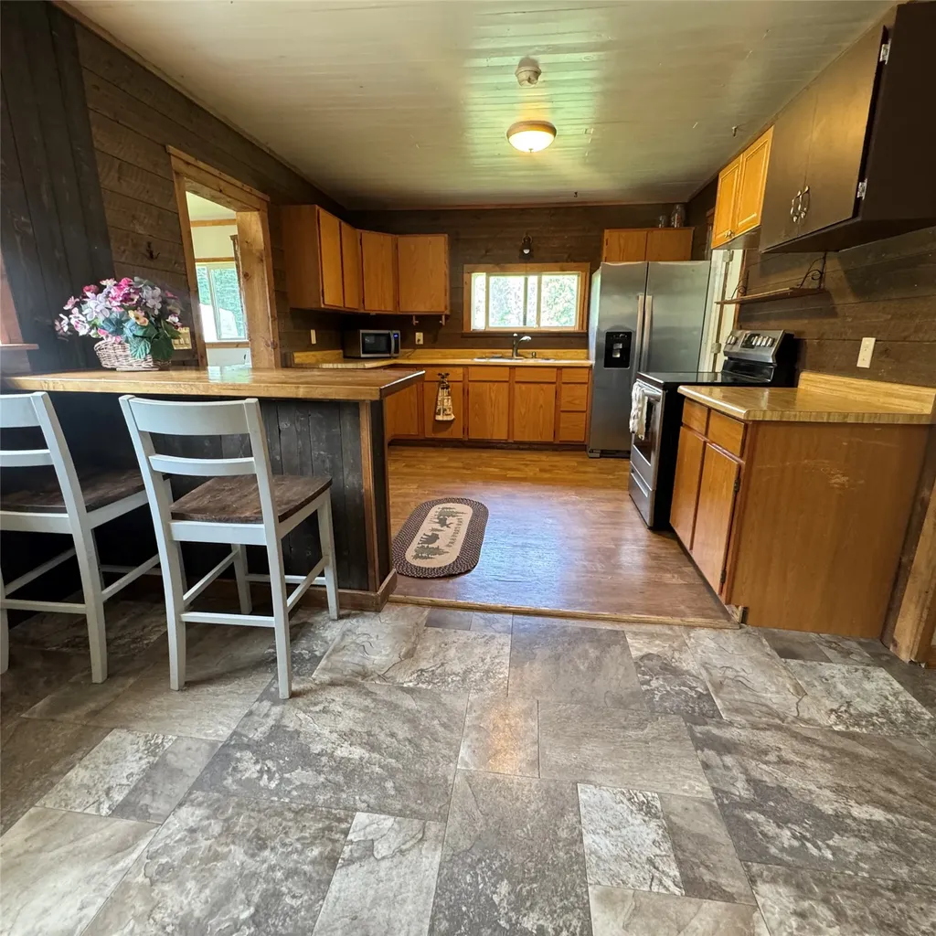 4891 & 4875 Us Highway 93 W Whitefish MT 59937