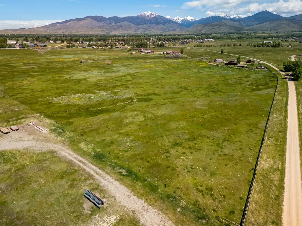 68 Bieler Lane Sheridan MT 59749