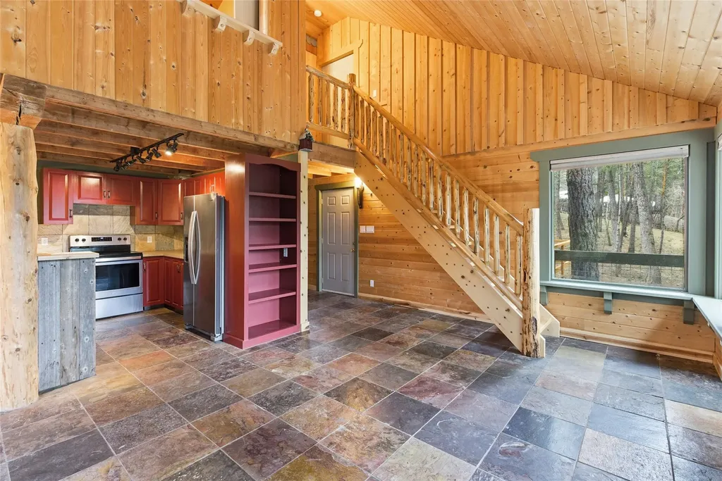 39 Park Lane Rexford MT 59930