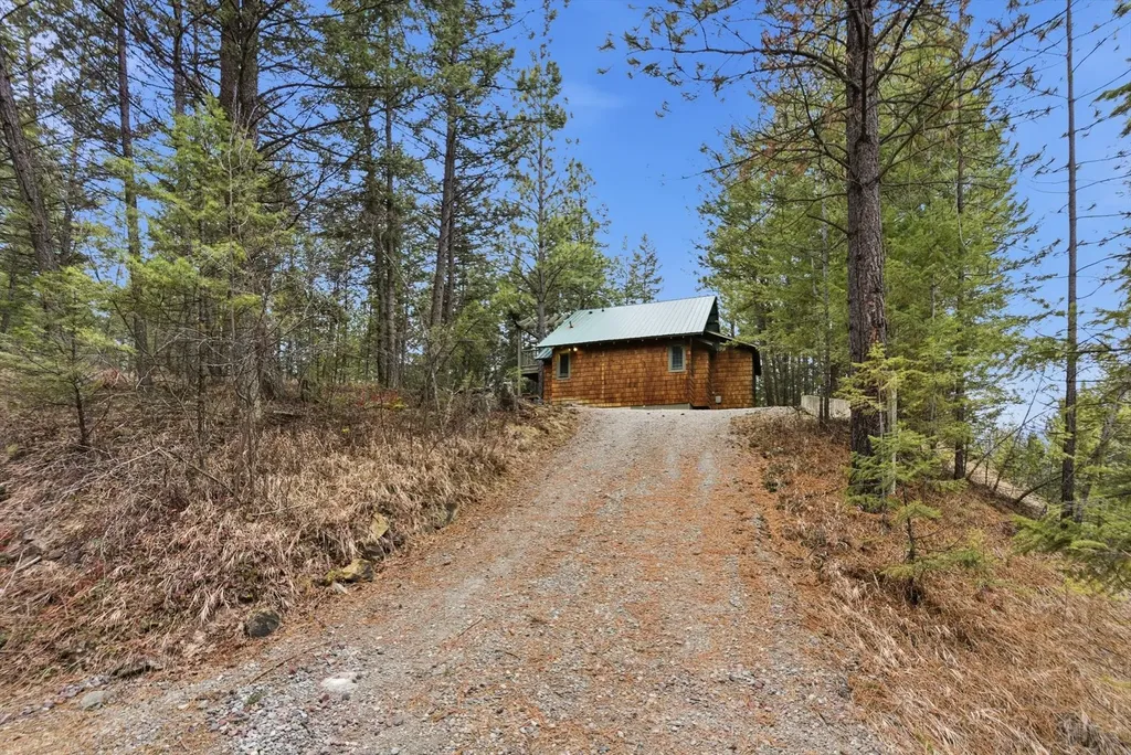 39 Park Lane Rexford MT 59930