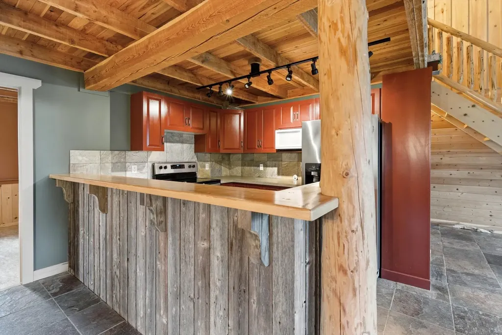 39 Park Lane Rexford MT 59930