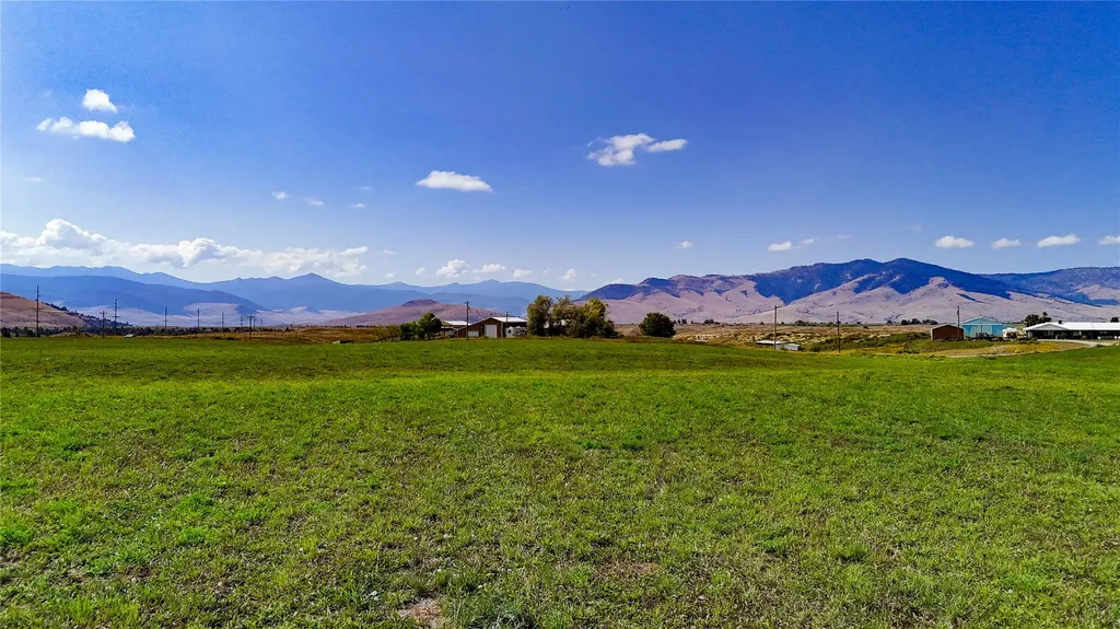 Nhn Gallagher Lane Charlo MT 59824