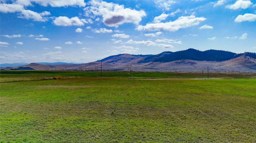 Nhn Gallagher Lane Charlo MT 59824