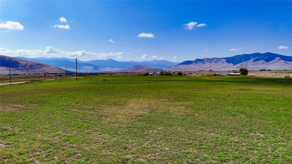Nhn Gallagher Lane Charlo MT 59824