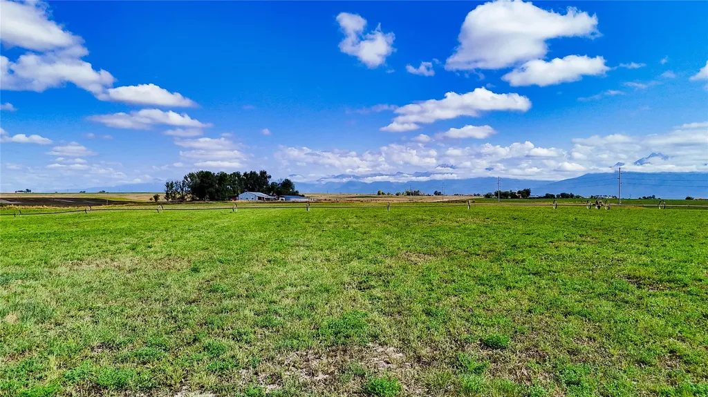 Nhn Gallagher Lane Charlo MT 59824