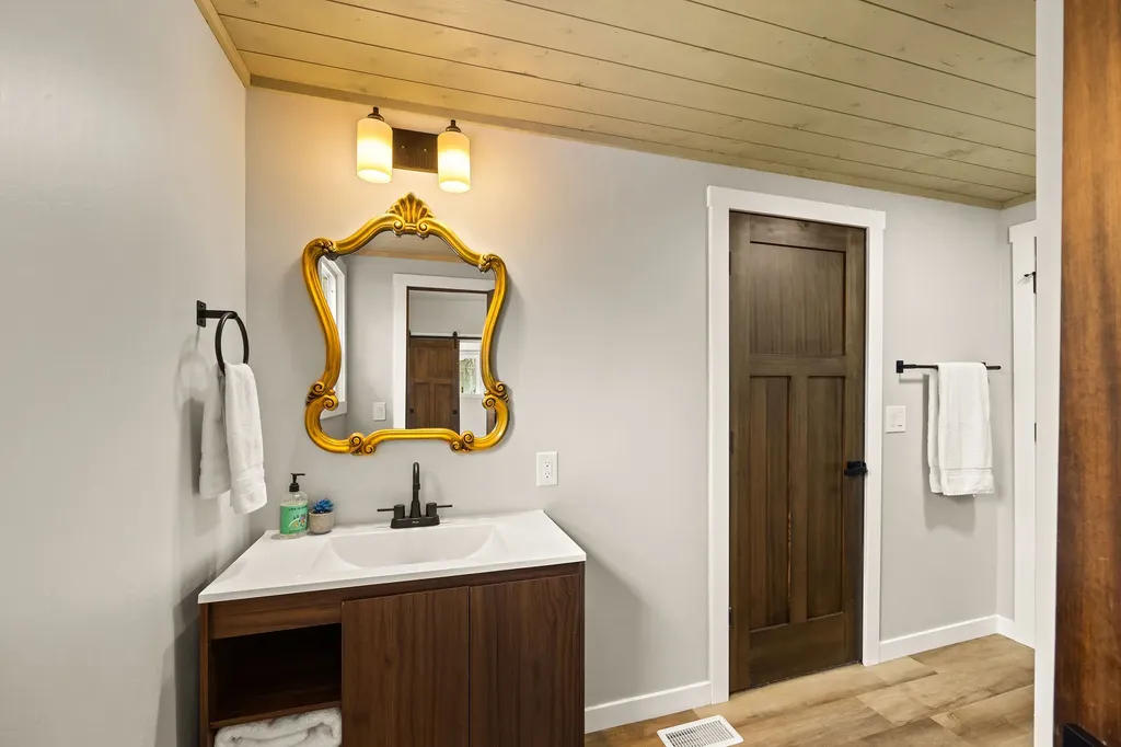 704 O'brien Avenue Whitefish MT 59937