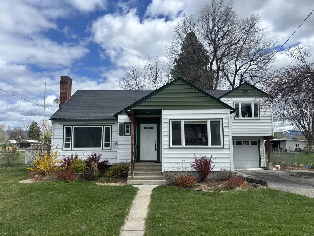 318 Cooper Lane Hamilton MT 59840