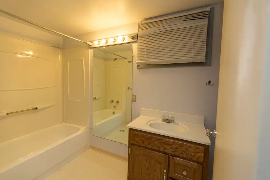 318 Cooper Lane Hamilton MT 59840
