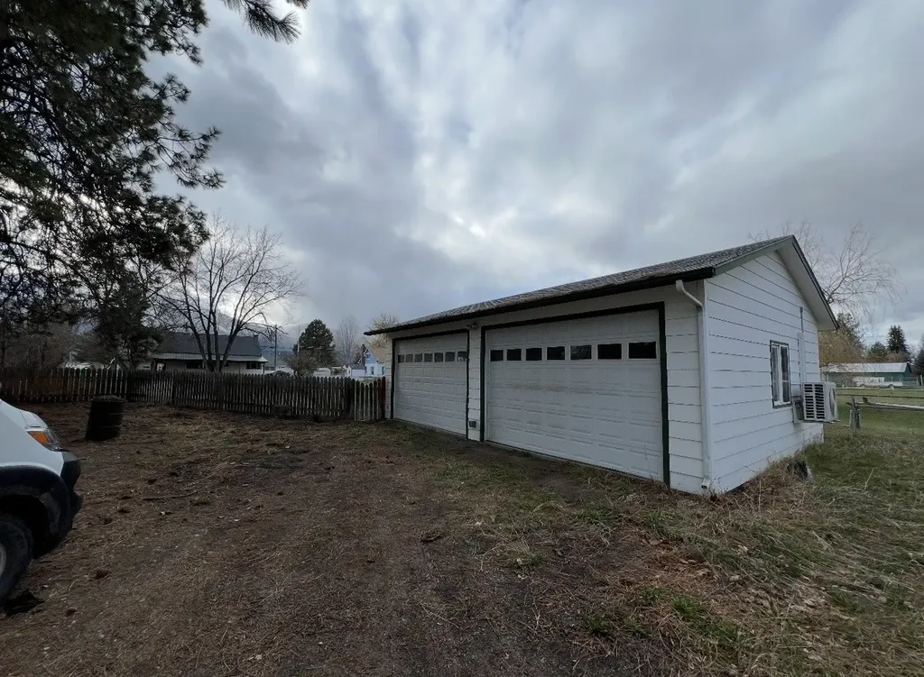 318 Cooper Lane Hamilton MT 59840