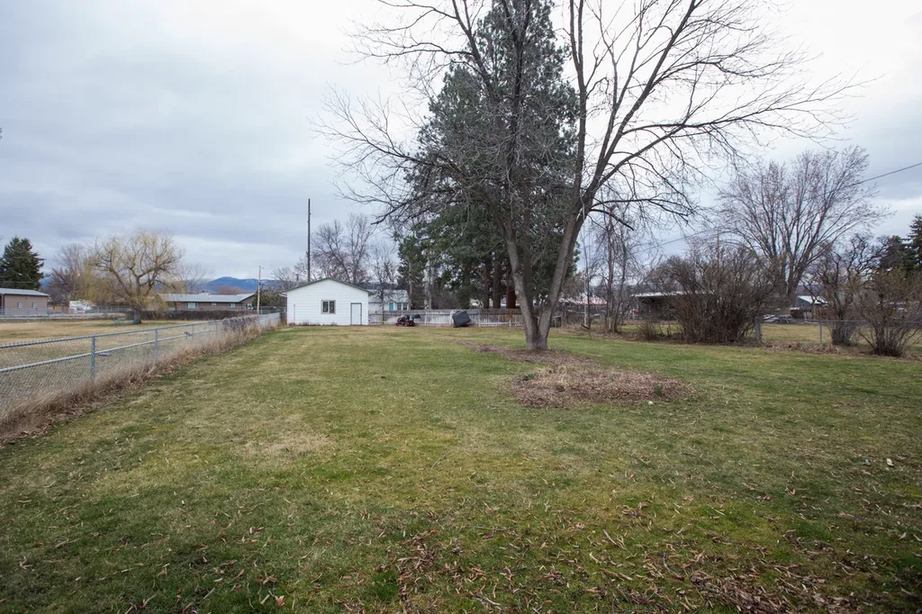 318 Cooper Lane Hamilton MT 59840