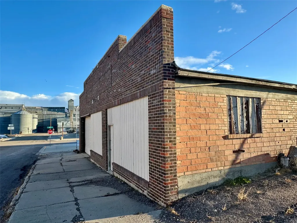 100 E Main Street Cut Bank MT 59427