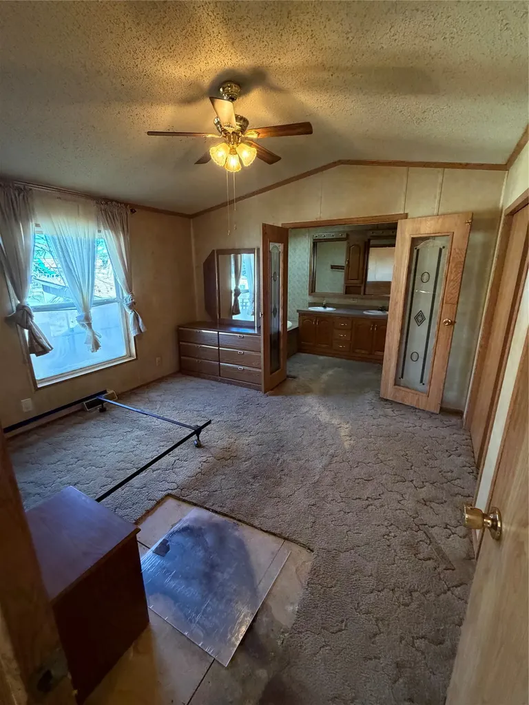 112 N Pine Street Townsend MT 59644