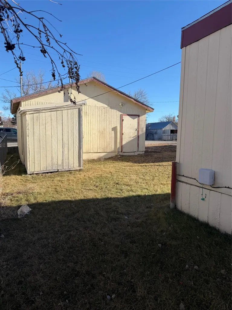 112 N Pine Street Townsend MT 59644
