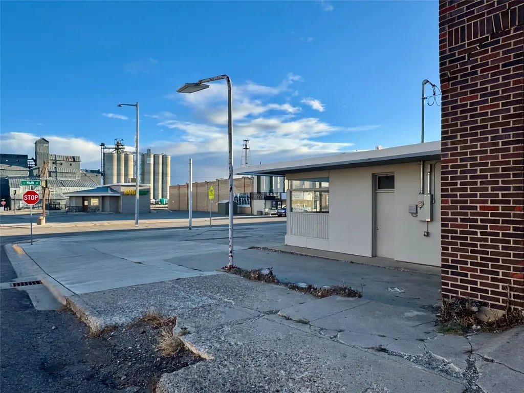 100 E Main Street Cut Bank MT 59427