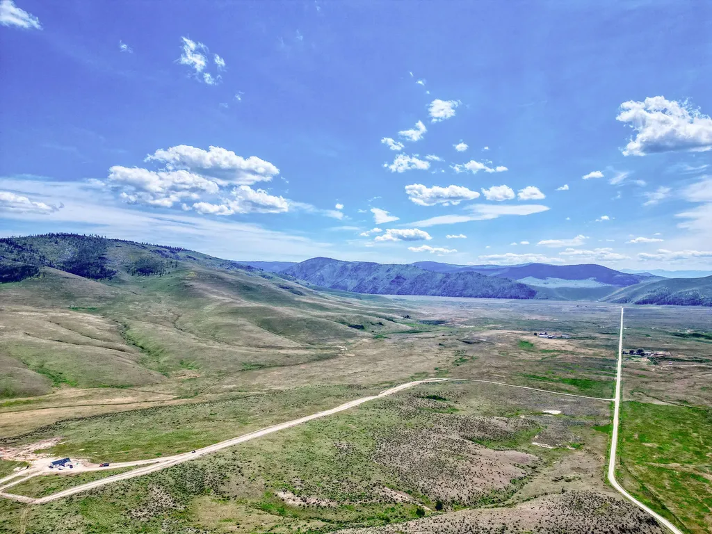 7800 Browns Meadow Road Niarada MT 59845