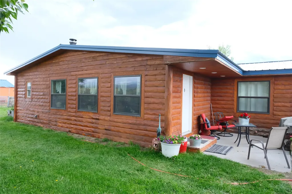 1551 Jackrabbit Lane Whitehall MT 59759
