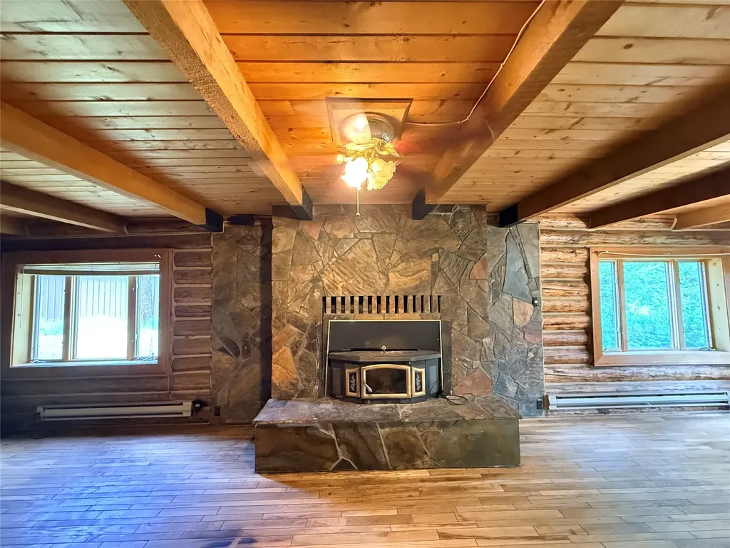 6599 Mt Highway 200 Plains MT 59859