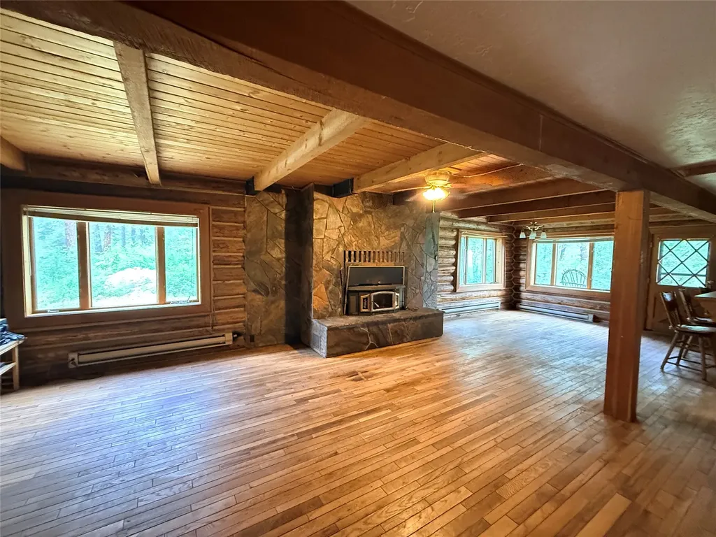 6599 Mt Highway 200 Plains MT 59859