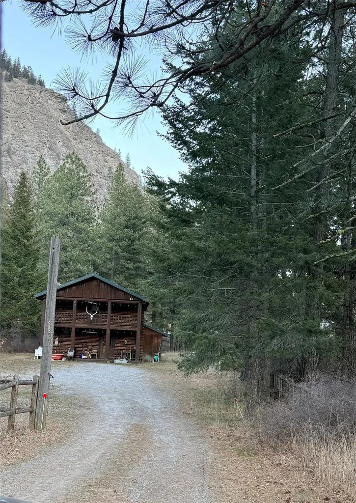 6599 Mount Highway 200 Plains MT 59859
