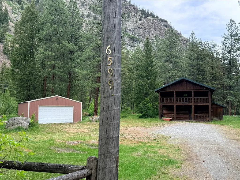 6599 Mt Highway 200 Plains MT 59859