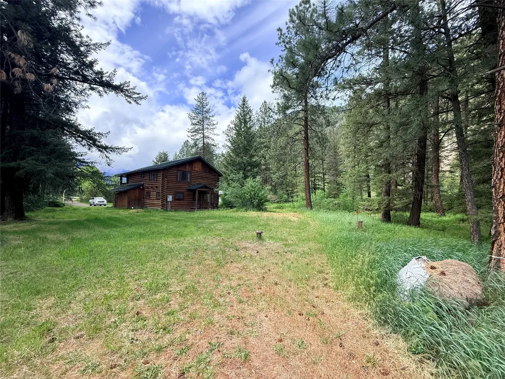 6599 Mt Highway 200 Plains MT 59859