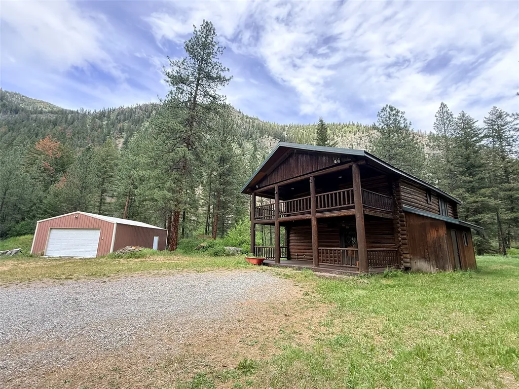 6599 Mt Highway 200 Plains MT 59859