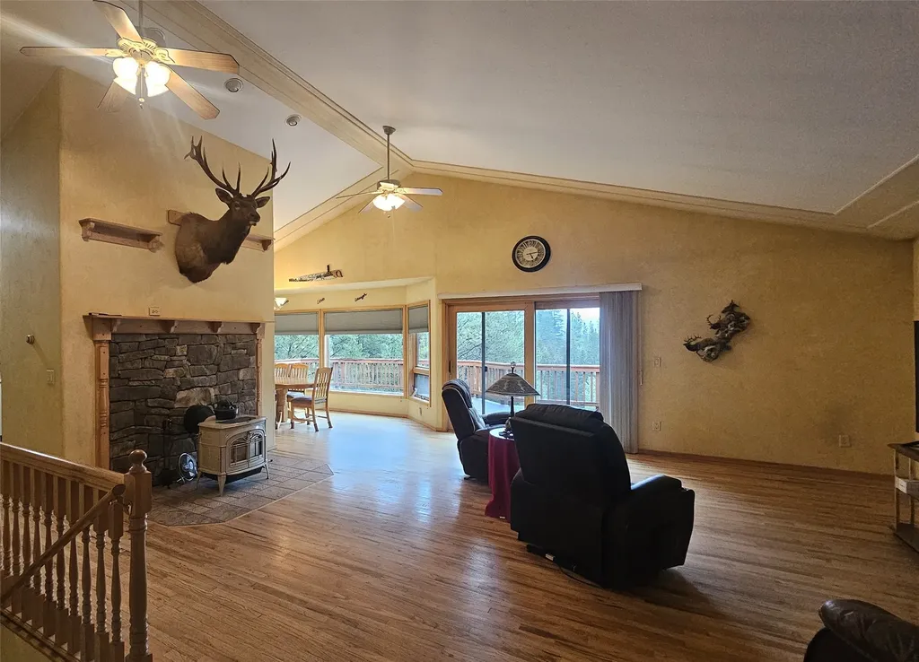 3725 Stonewall Creek Road Lincoln MT 59639