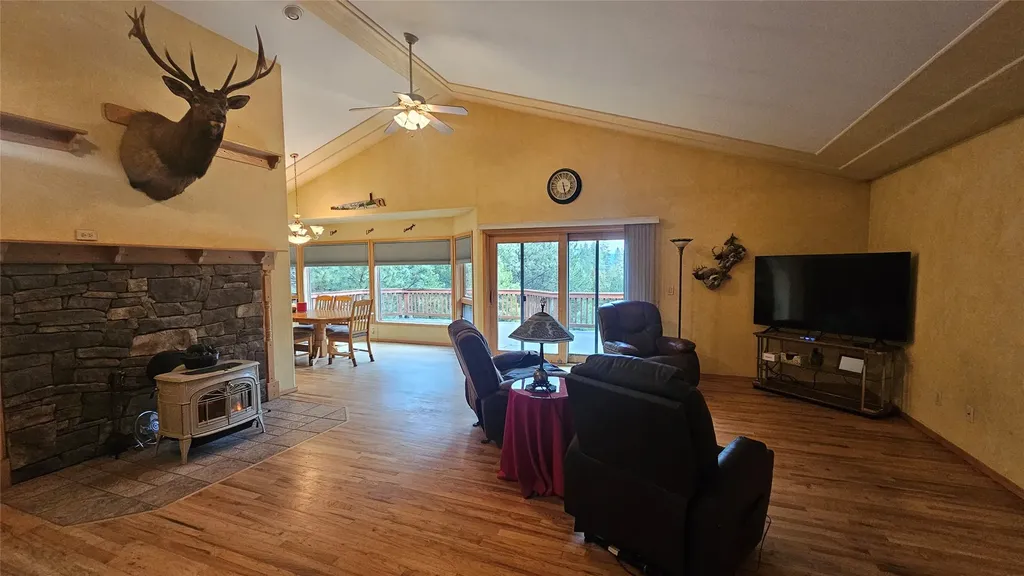 3725 Stonewall Creek Road Lincoln MT 59639