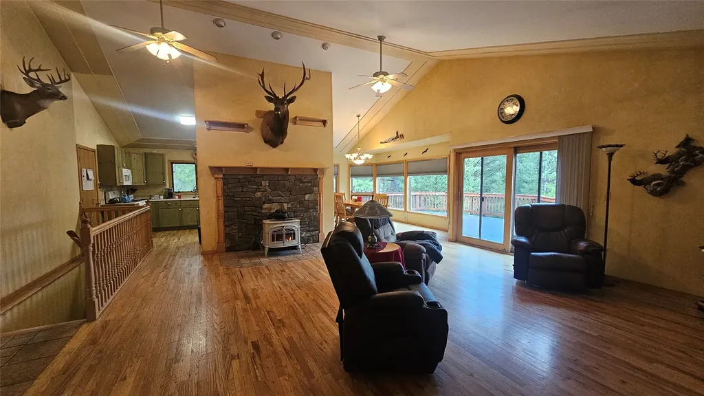 3725 Stonewall Creek Road Lincoln MT 59639