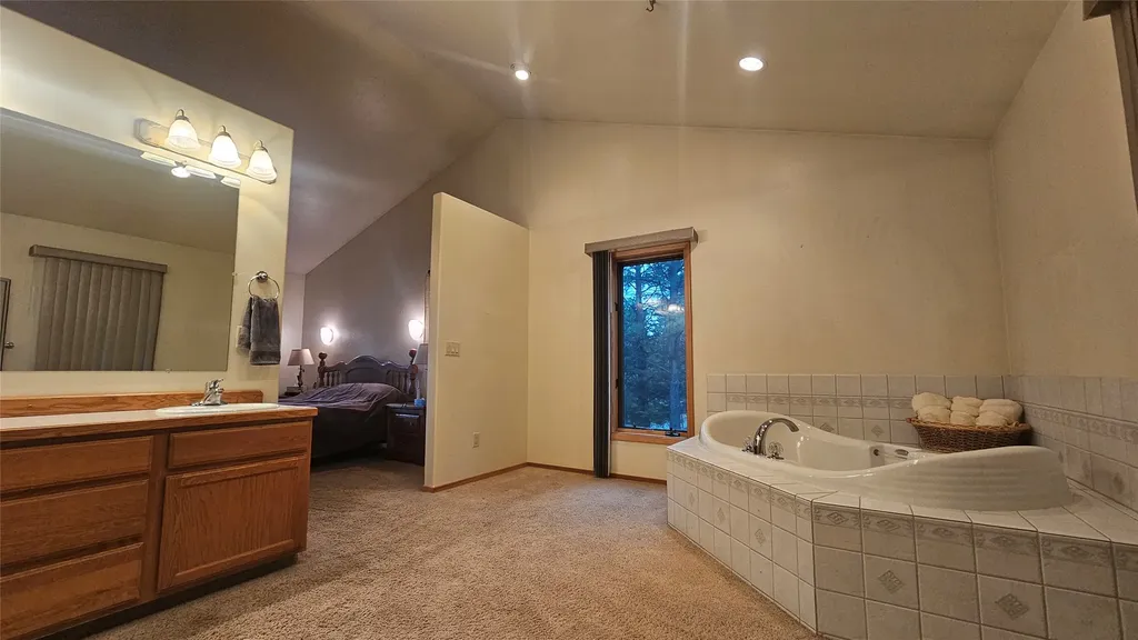 3725 Stonewall Creek Road Lincoln MT 59639