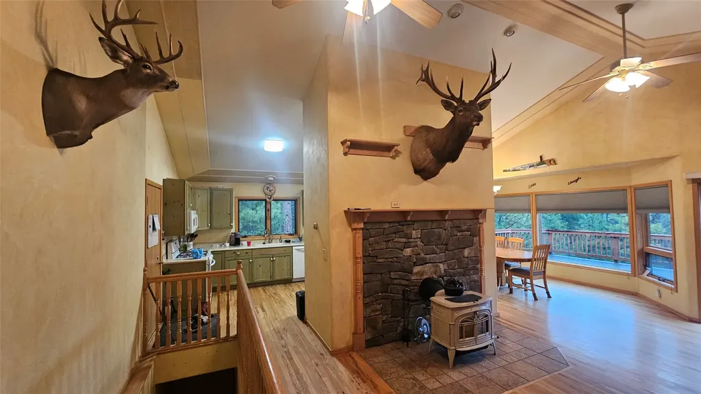 3725 Stonewall Creek Road Lincoln MT 59639
