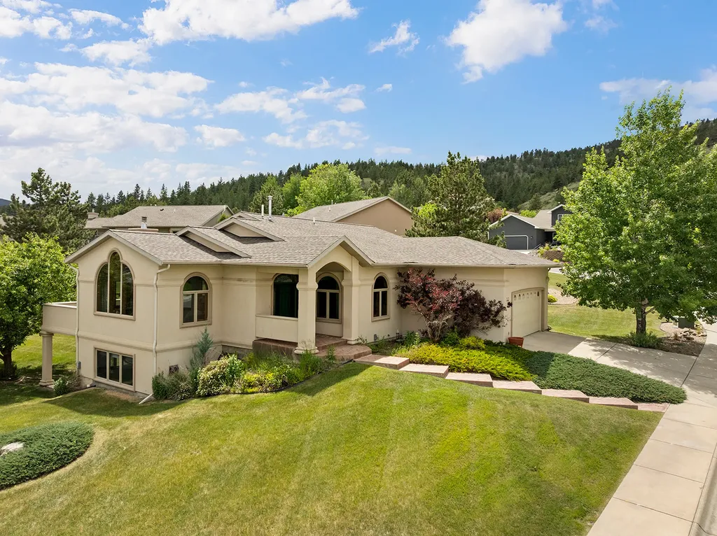 33 Carriage Lane Helena MT 59601