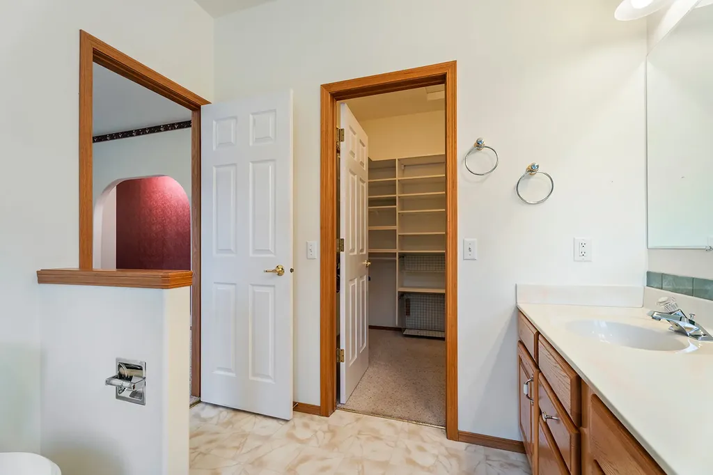 33 Carriage Lane Helena MT 59601