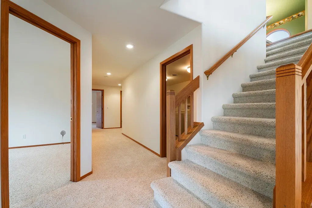 33 Carriage Lane Helena MT 59601