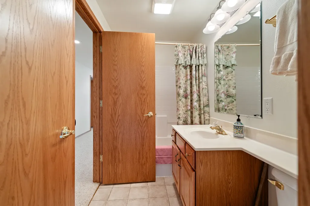 33 Carriage Lane Helena MT 59601