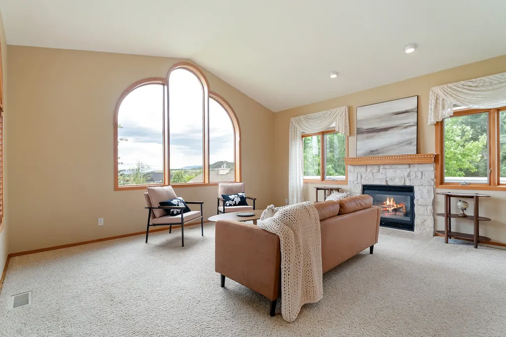 33 Carriage Lane Helena MT 59601