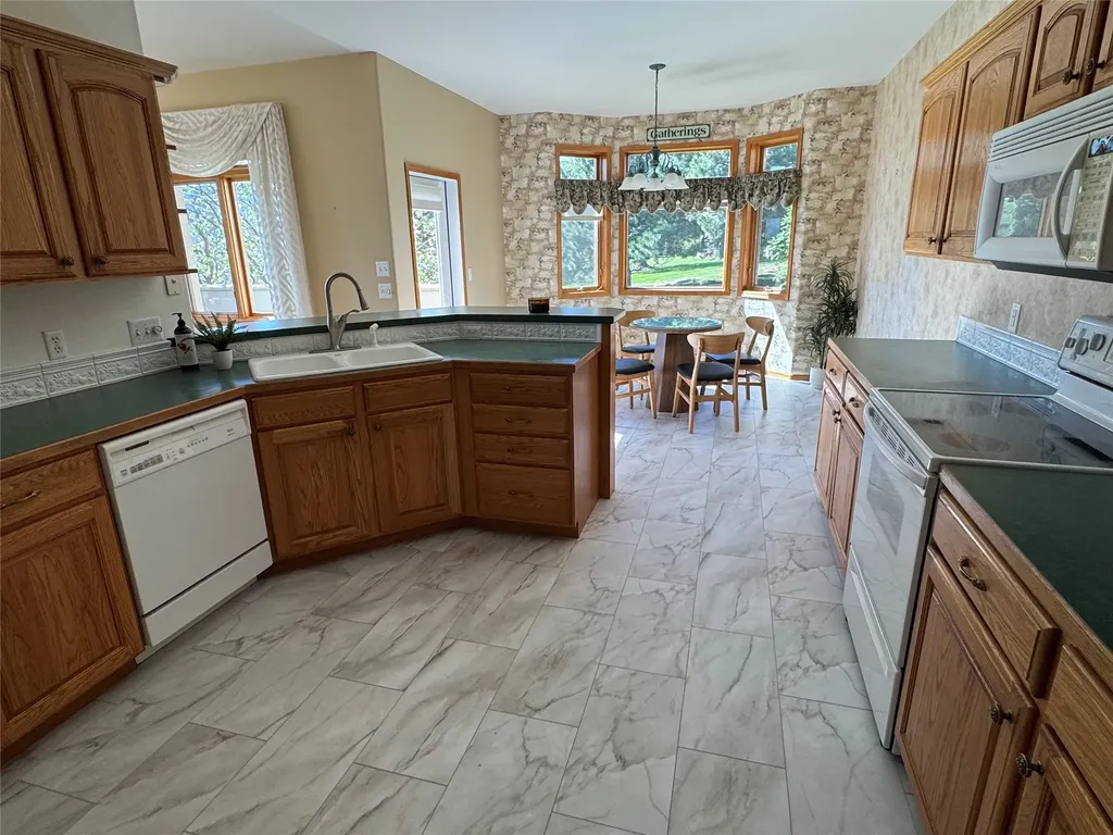 33 Carriage Lane Helena MT 59601