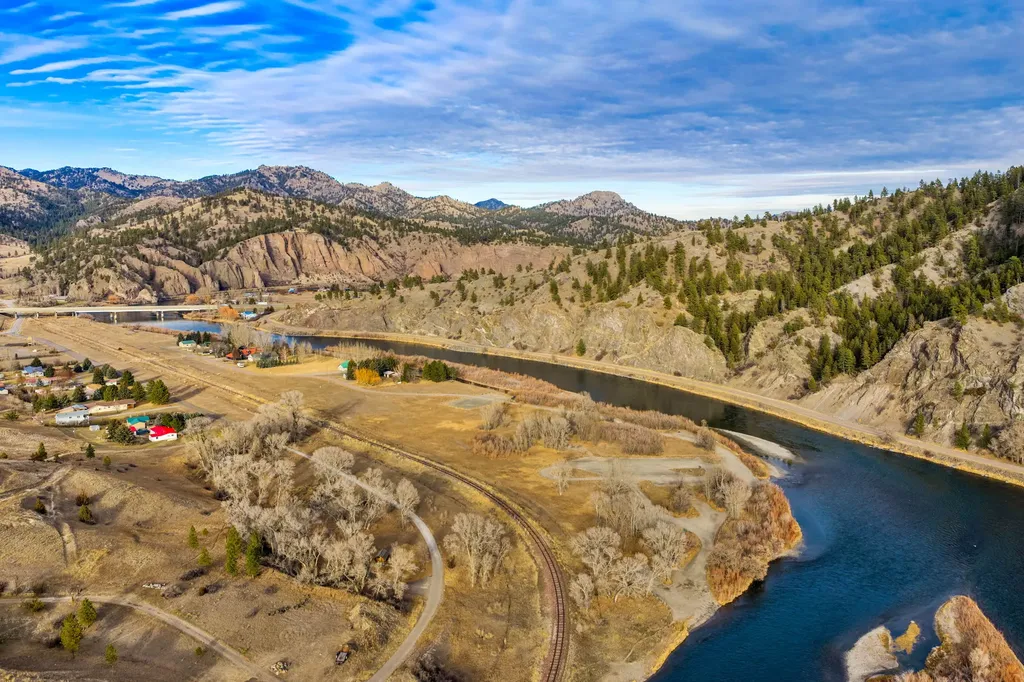 24 Golden Eagle Drive Cascade MT 59421
