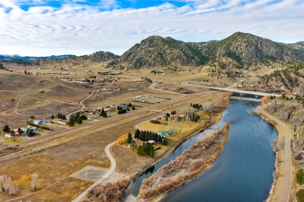 24 Golden Eagle Drive Cascade MT 59421