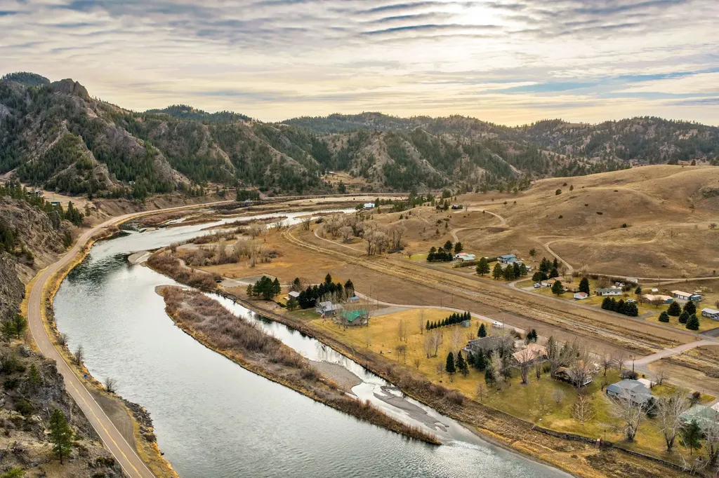 24 Golden Eagle Drive Cascade MT 59421