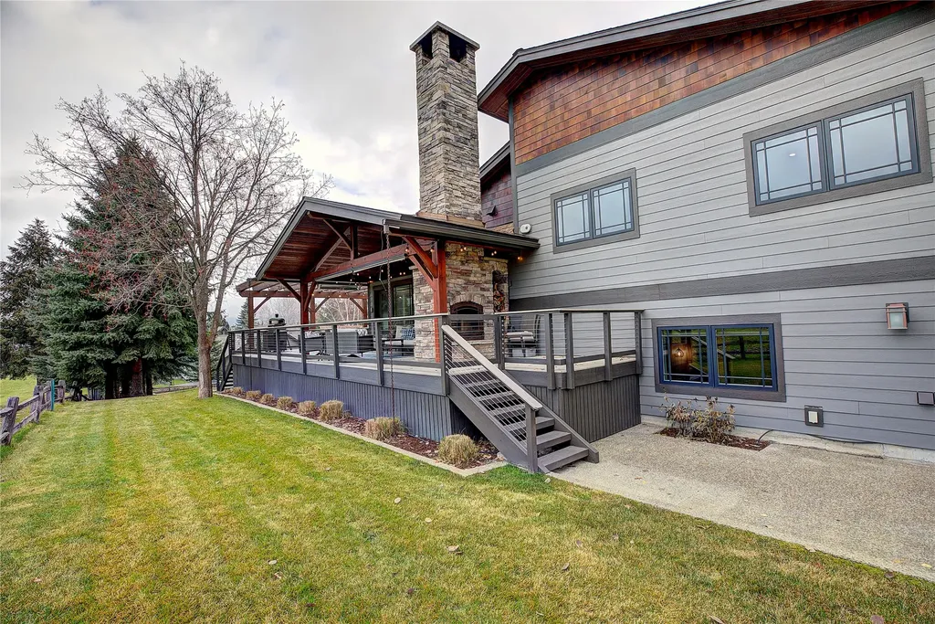307 & 309 Fairway Drive Whitefish MT 59937